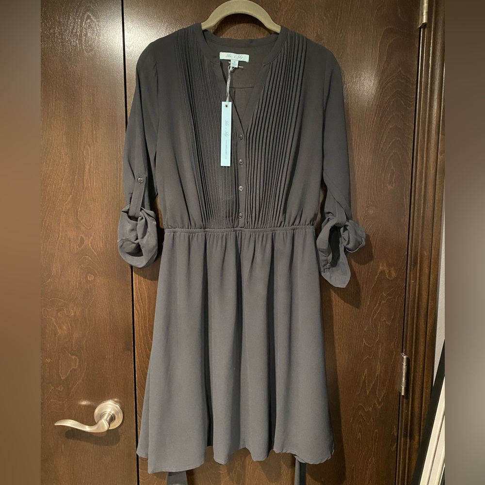 NWT. She & Sky Charcoal 3/4 Sleeve Dress